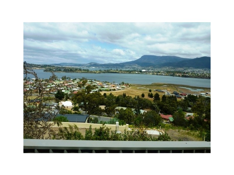 4 Peta Lane, Old Beach TAS 7017