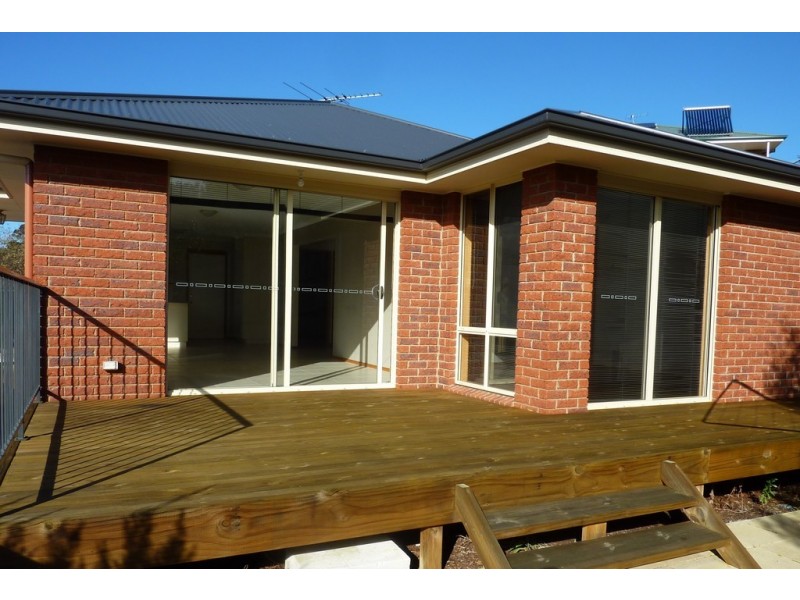 2/31 Raleigh Court, Howrah TAS 7018