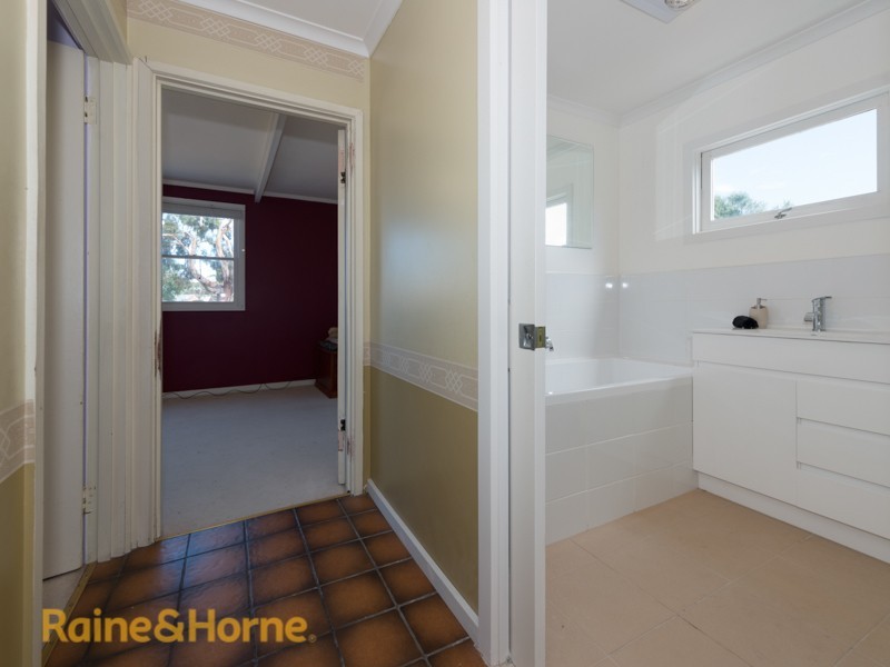 18 Leyden Avenue, Seven Mile Beach TAS 7170