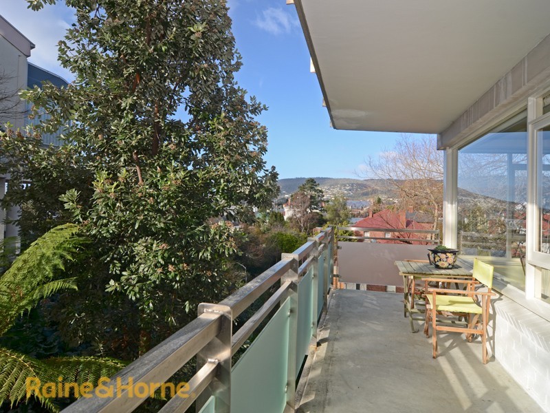 1/7 Montgomery Court, Sandy Bay TAS 7005