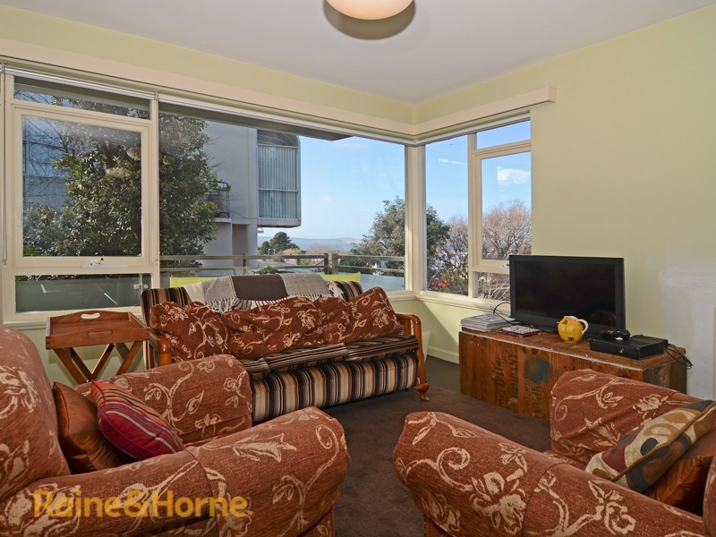 1/7 Montgomery Court, Sandy Bay TAS 7005