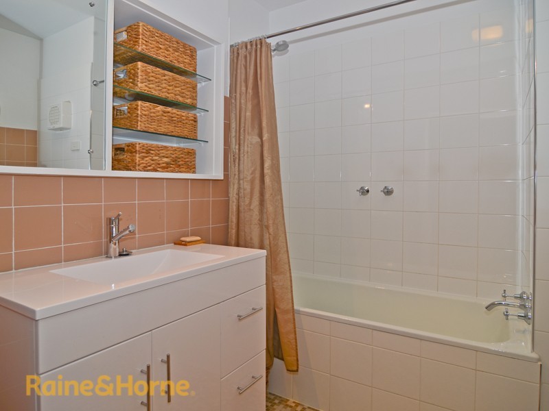 1/7 Montgomery Court, Sandy Bay TAS 7005