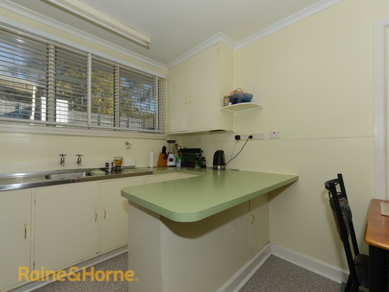 26 Broad Street, Lindisfarne TAS 7015