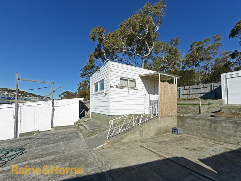 26 Broad Street, Lindisfarne TAS 7015