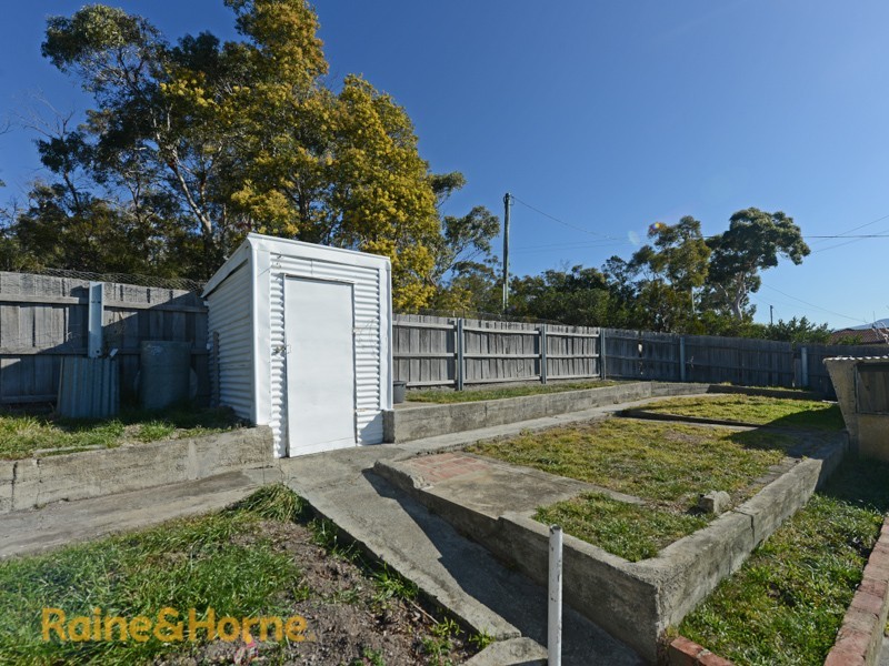 26 Broad Street, Lindisfarne TAS 7015
