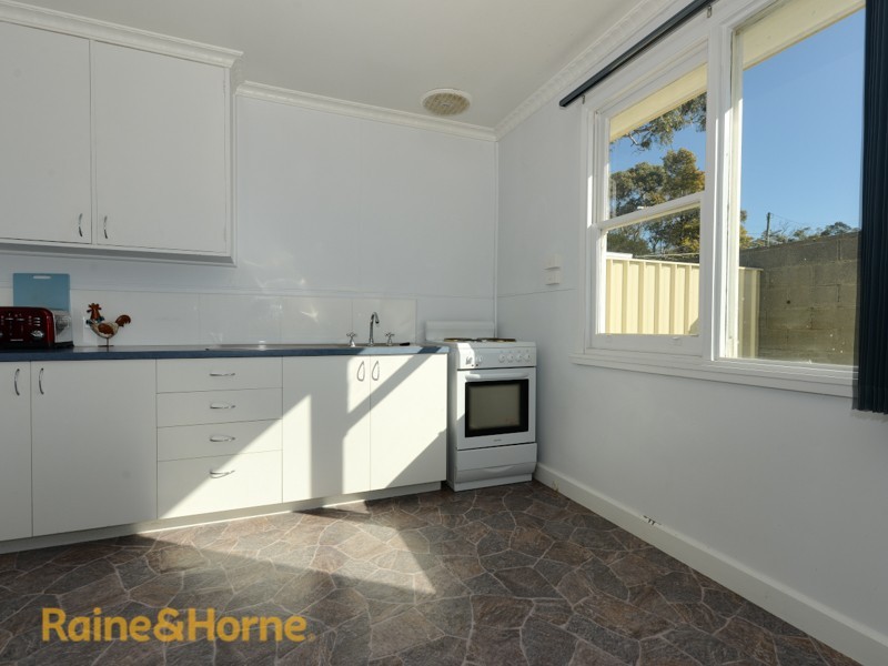 22 Broad Street, Lindisfarne TAS 7015