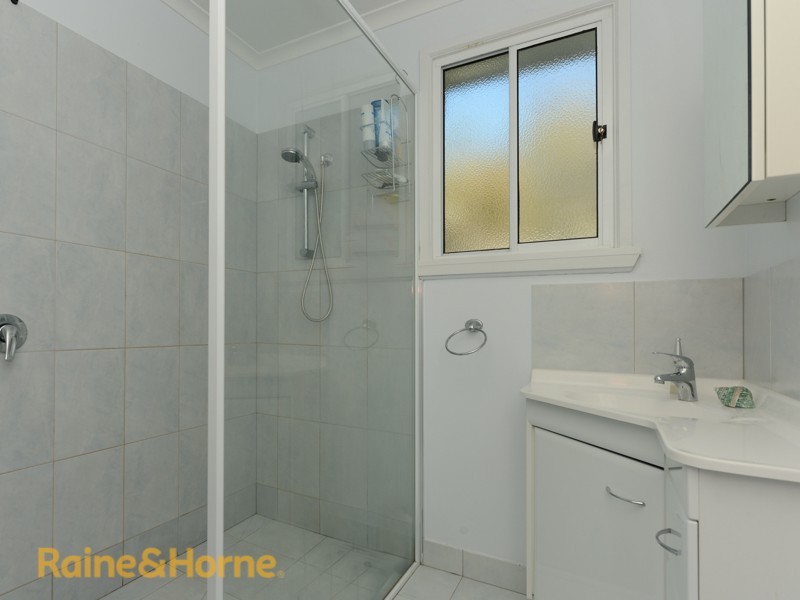 22 Broad Street, Lindisfarne TAS 7015