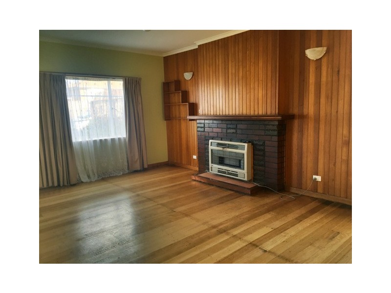 82 Gepp Parade, Derwent Park TAS 7009