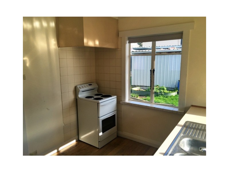 82 Gepp Parade, Derwent Park TAS 7009