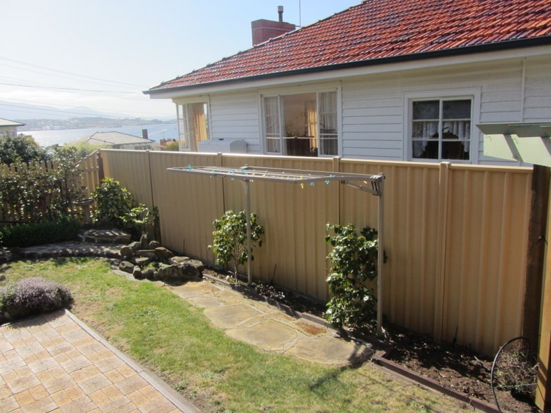 1/38 Topham Road, Rose Bay TAS 7015