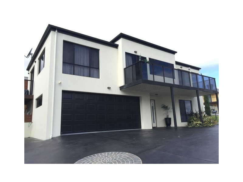 3/7 Paige Court, Mornington TAS 7018