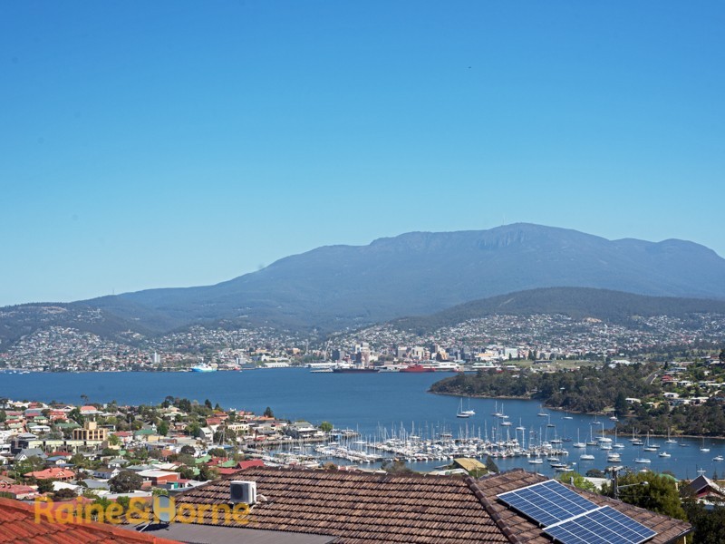 1/3 Kurrewa Court, Bellerive TAS 7018