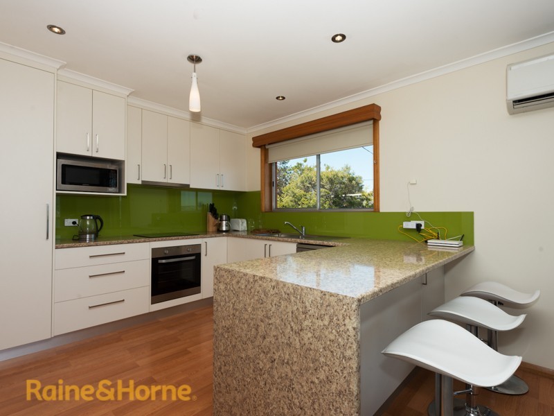 1/3 Kurrewa Court, Bellerive TAS 7018