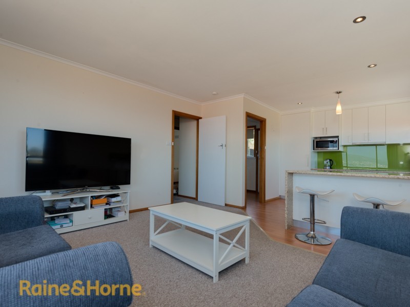 1/3 Kurrewa Court, Bellerive TAS 7018