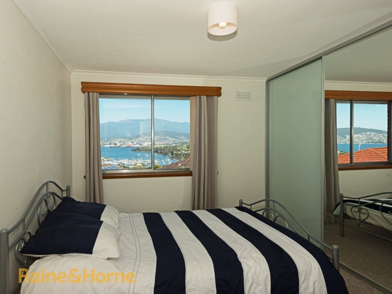 1/3 Kurrewa Court, Bellerive TAS 7018