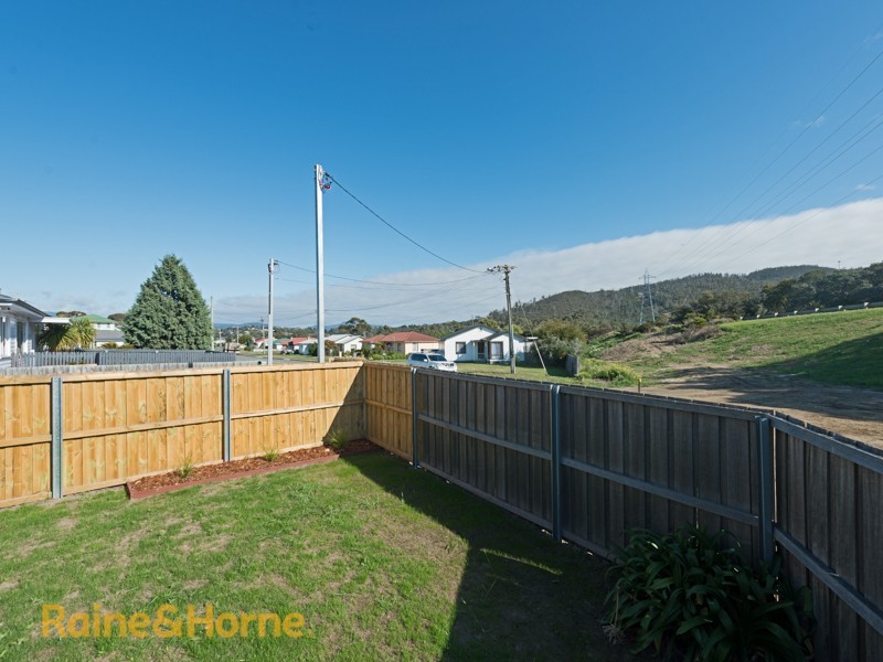 1/243 Bligh Street, Warrane TAS 7018