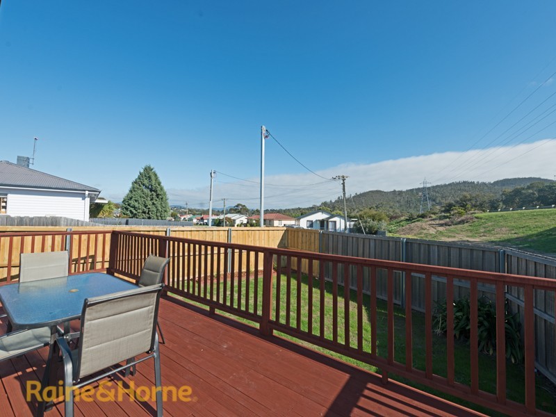 1/243 Bligh Street, Warrane TAS 7018