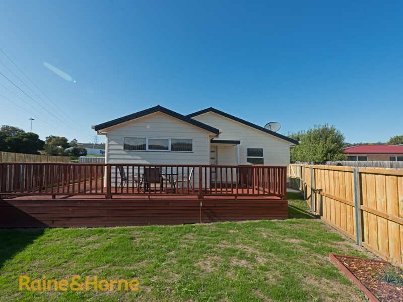1/243 Bligh Street, Warrane TAS 7018