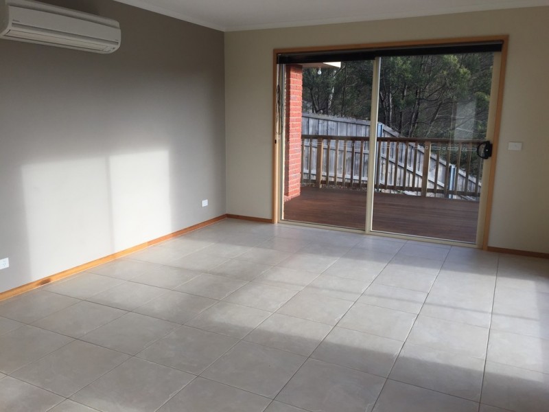 1/31 Raleigh Court, Howrah TAS 7018