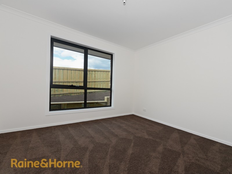 16 Blossom Crescent, Cambridge TAS 7170