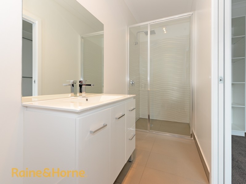 16 Blossom Crescent, Cambridge TAS 7170