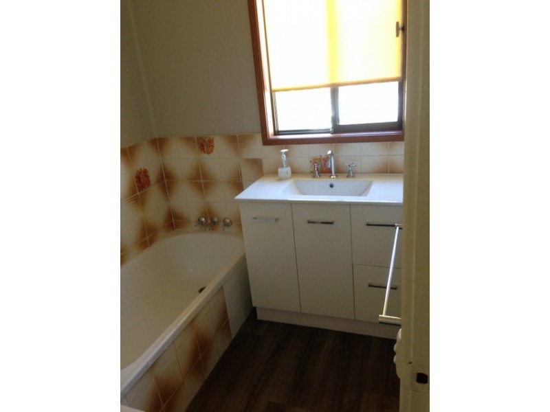 8 Benboyd Circle, Rokeby TAS 7019