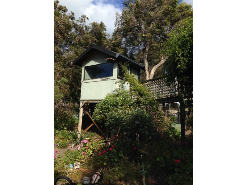6 Jetty Road, South Arm TAS 7022