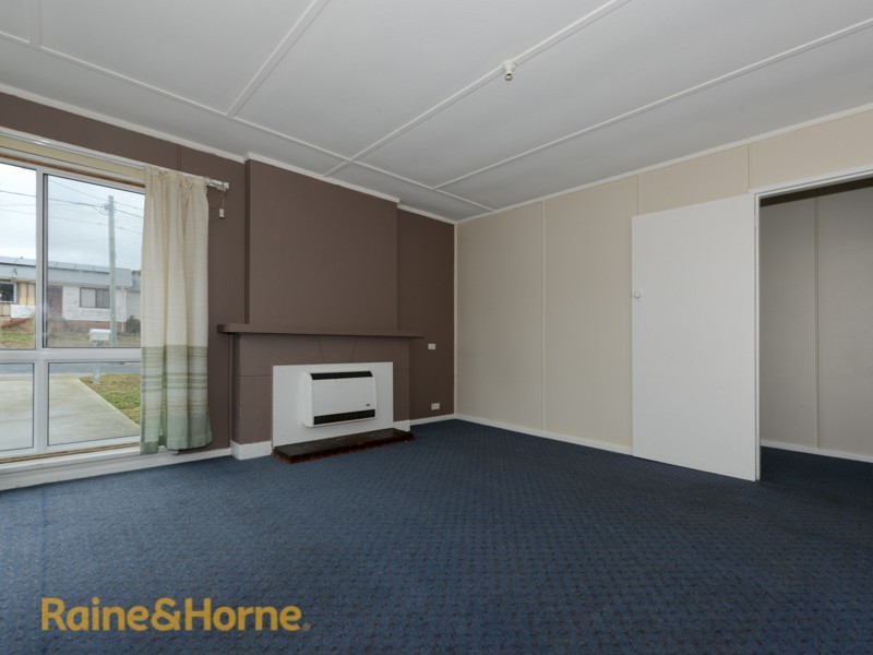 1/36 Schouten Street, Warrane TAS 7018