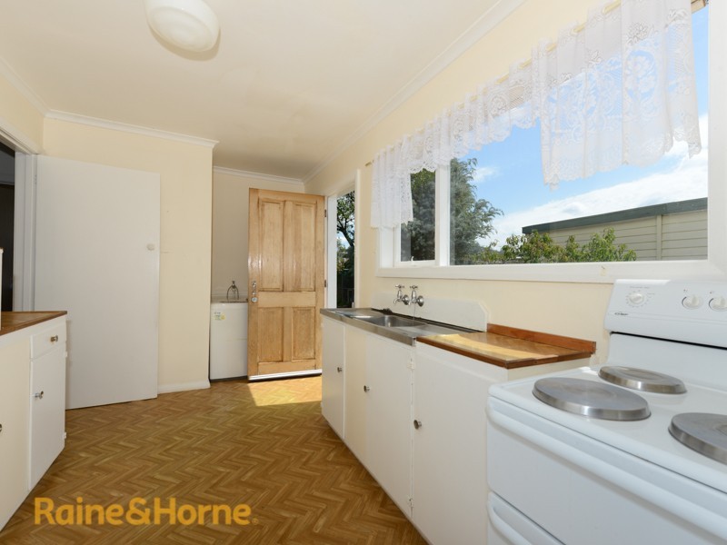 4 Ninabah Street, Howrah TAS 7018