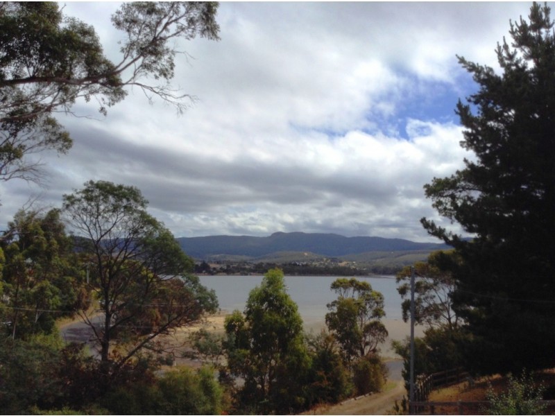 330 Howden Road, Howden TAS 7054