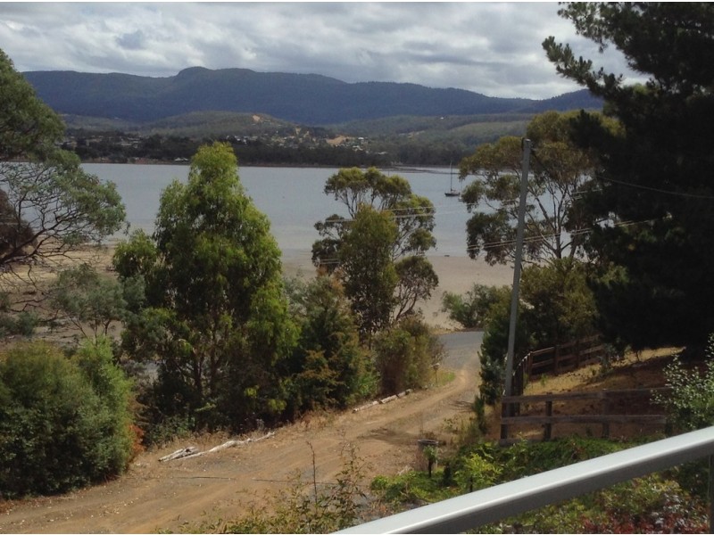 330 Howden Road, Howden TAS 7054