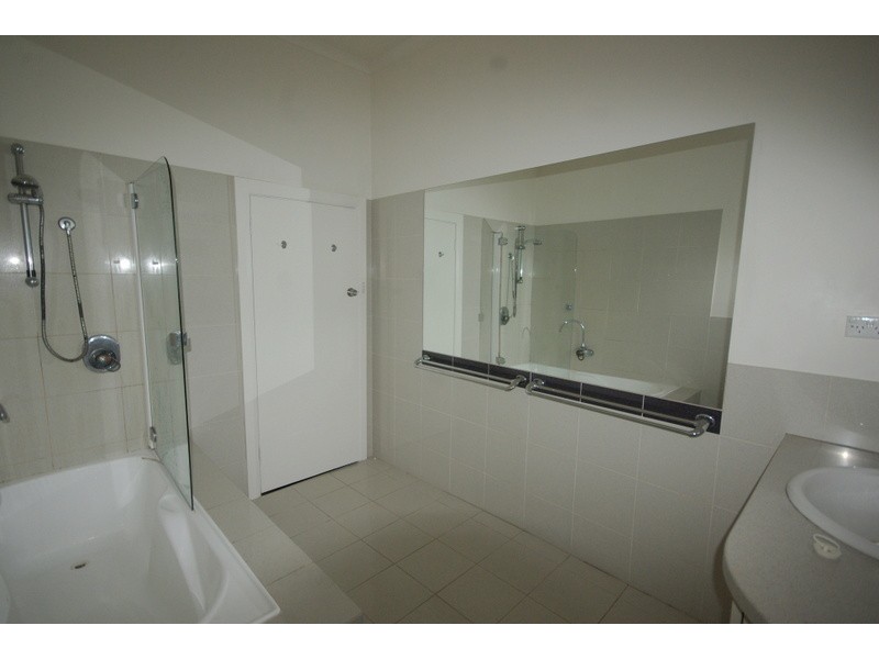 2/685 Sandy Bay Rd, Sandy Bay TAS 7005