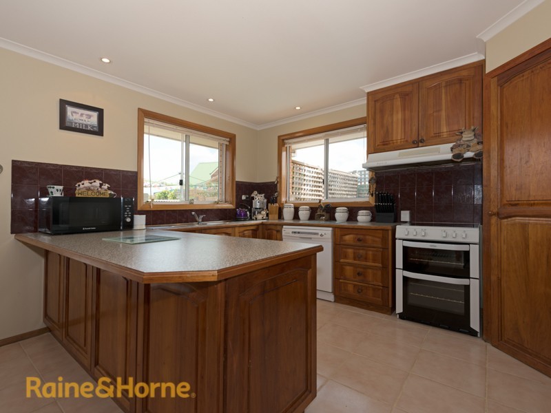 8 Ravensbourne Place, Old Beach TAS 7017