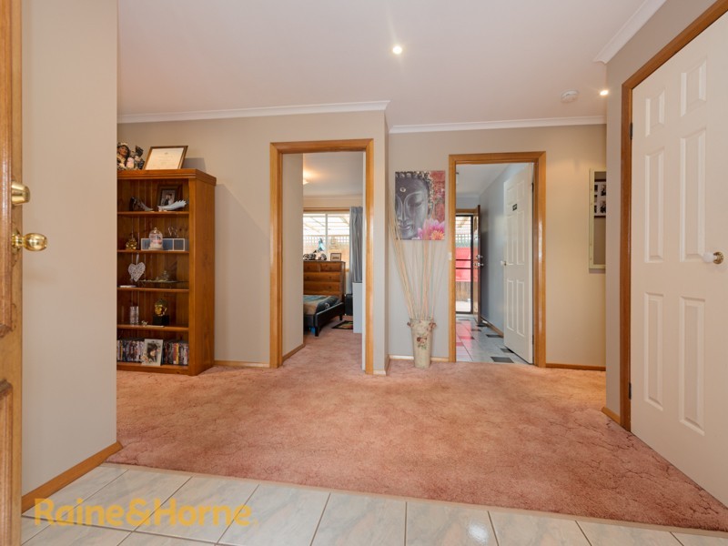 8 Ravensbourne Place, Old Beach TAS 7017