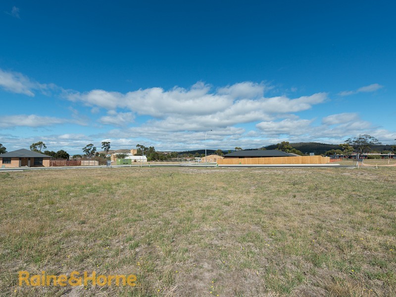 4 Banksfield Street, Rokeby TAS 7019