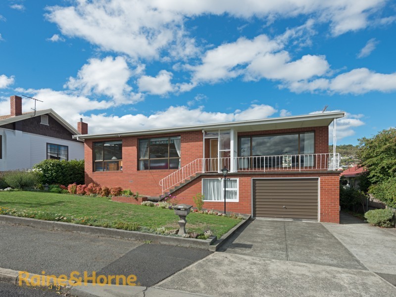 39 Wellington Road, Lindisfarne TAS 7015