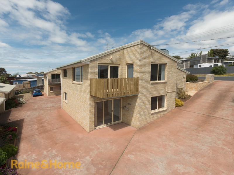 2/21 Esplanade, Midway Point TAS 7171