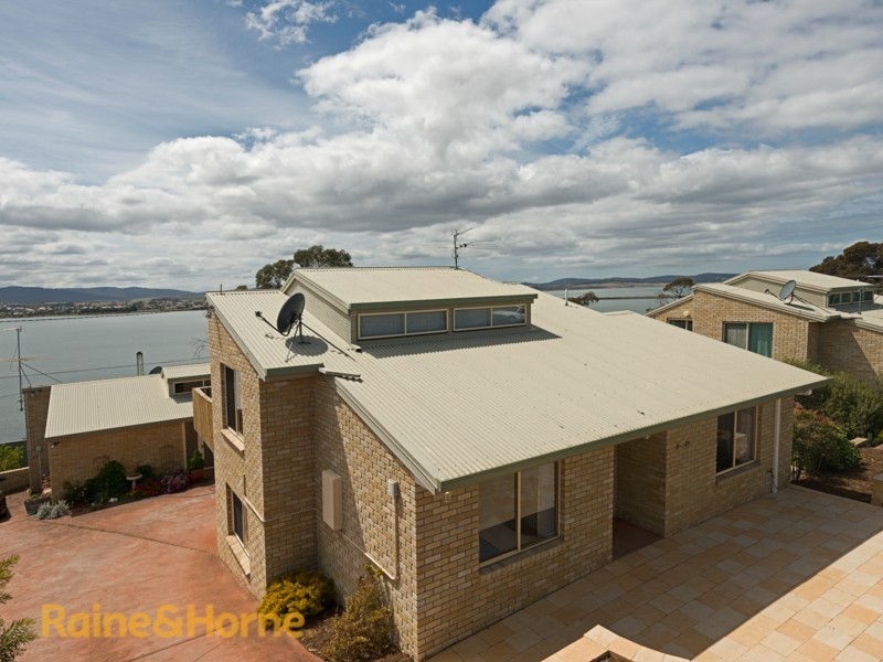 2/21 Esplanade, Midway Point TAS 7171