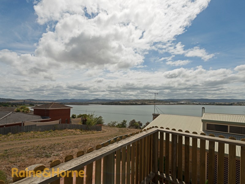 2/21 Esplanade, Midway Point TAS 7171