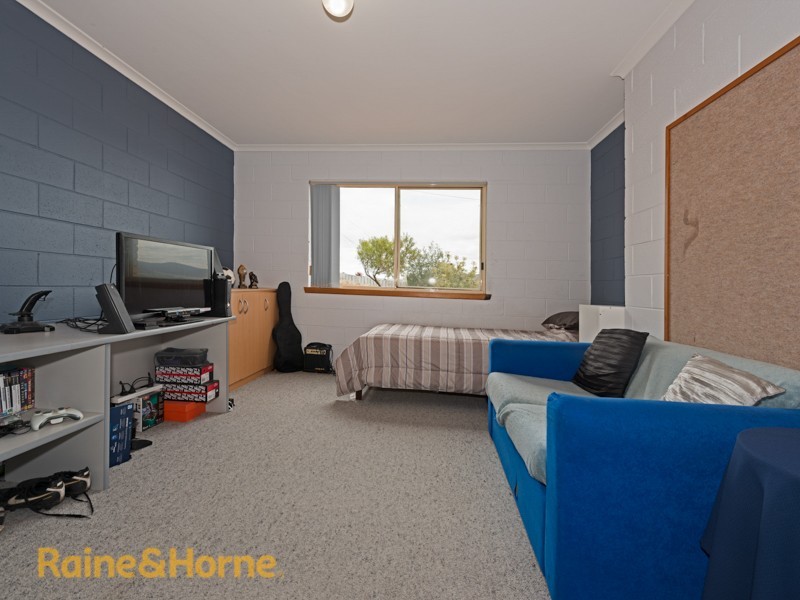 2/21 Esplanade, Midway Point TAS 7171