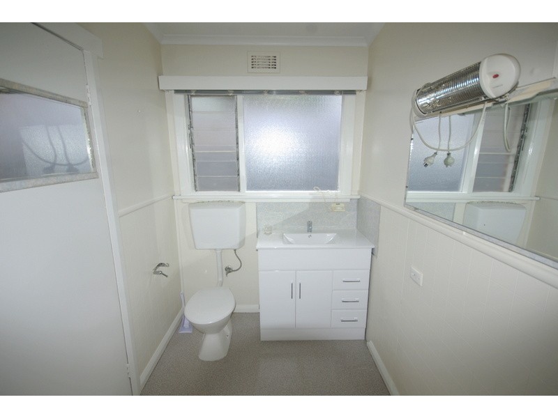 4/29 Begonia St, Lindisfarne TAS 7015
