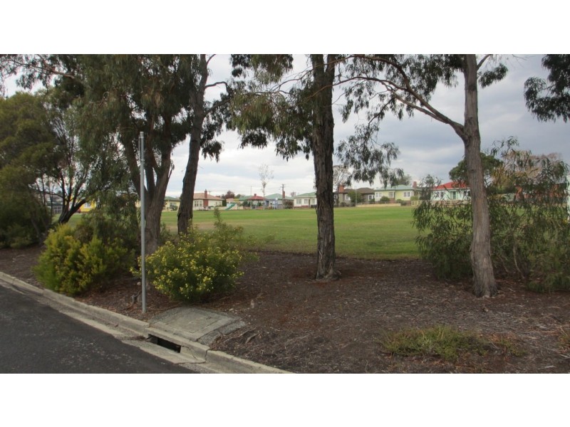 10 St Aubyn Square, West Moonah TAS 7009