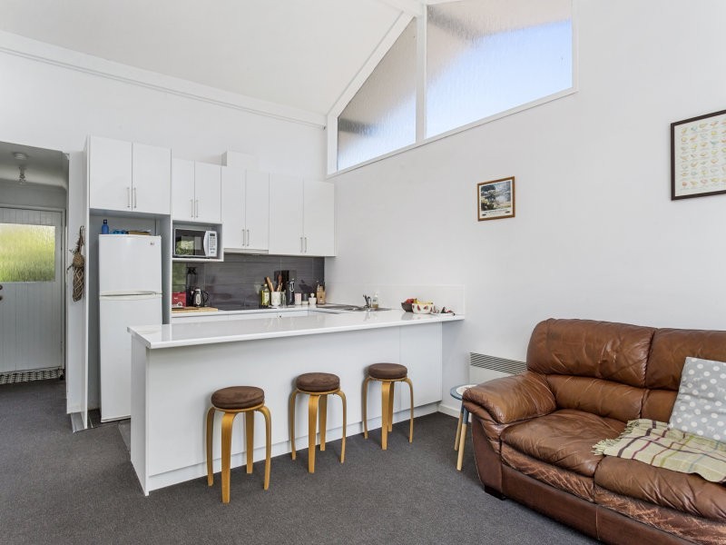 2/161 Pottery Road, Lenah Valley TAS 7008