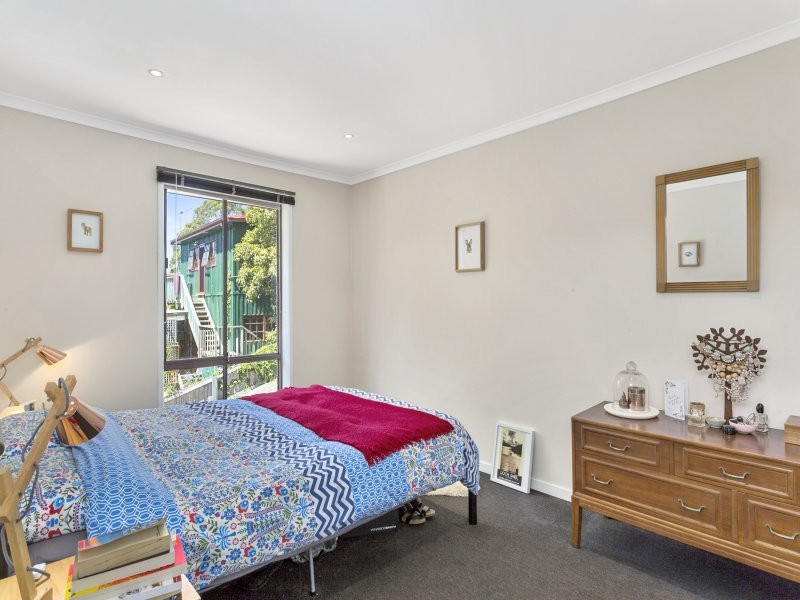 2/161 Pottery Road, Lenah Valley TAS 7008