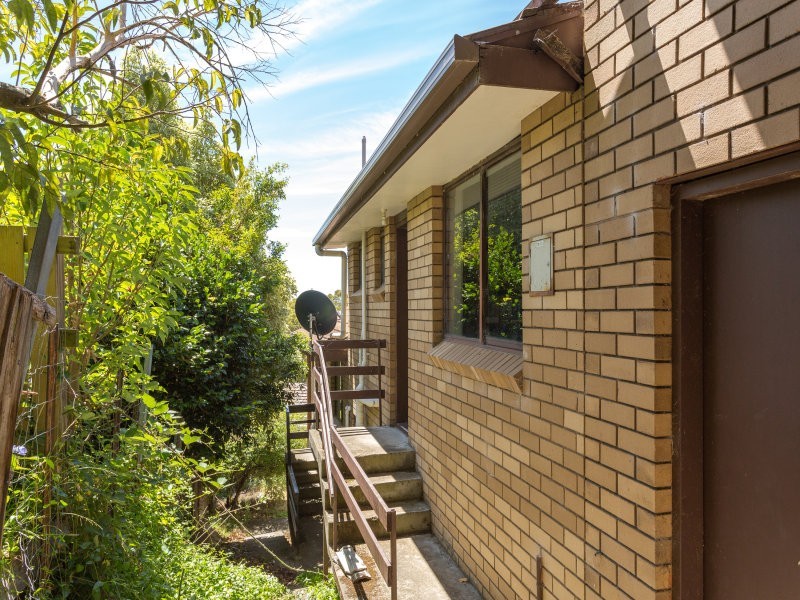 2/161 Pottery Road, Lenah Valley TAS 7008