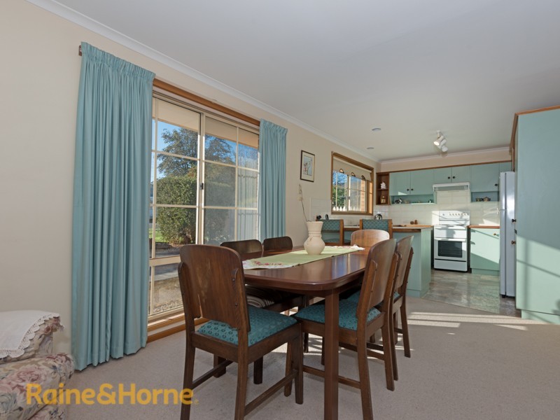 1-6 Nelumie Street, Lindisfarne TAS 7015