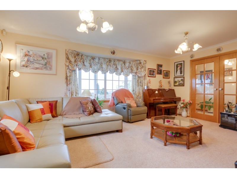 47 Chardonnay Drive, Berriedale TAS 7011