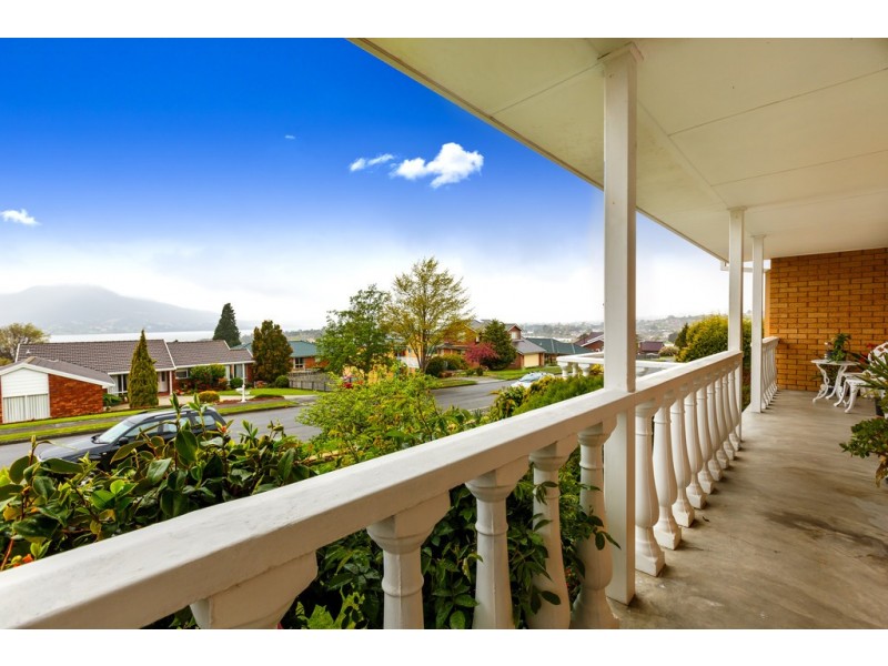 47 Chardonnay Drive, Berriedale TAS 7011