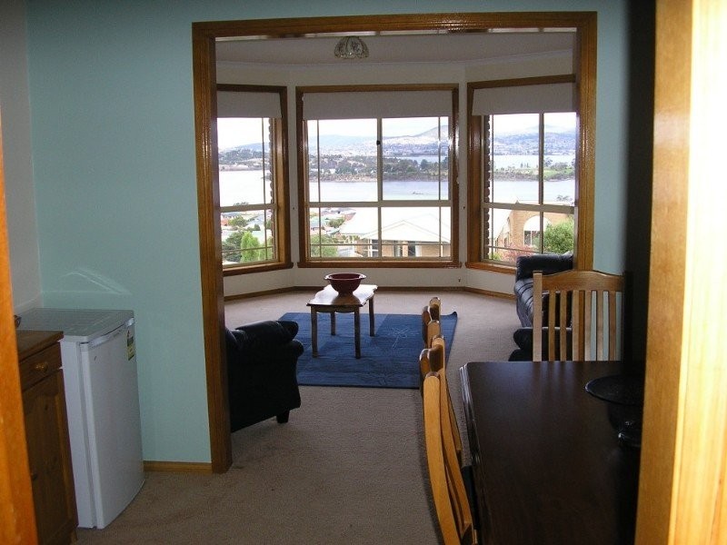 8 Peta Crt, Old Beach TAS 7017