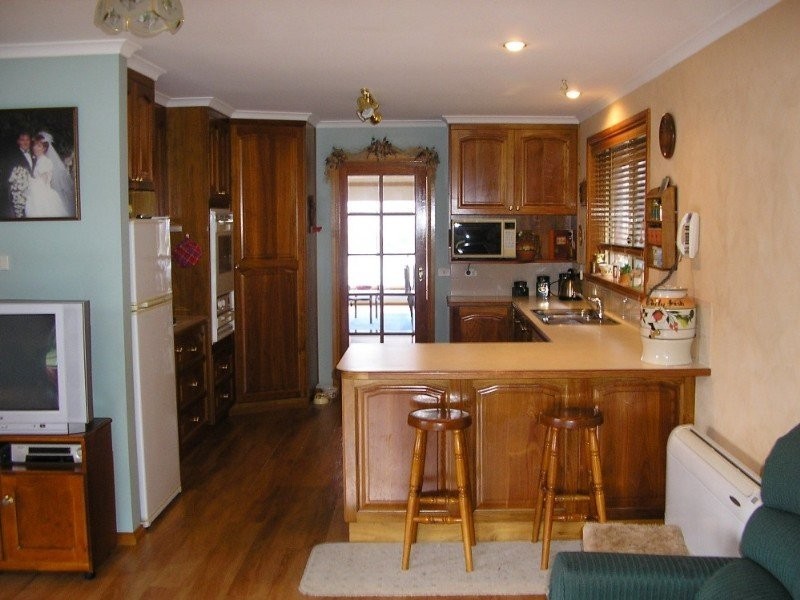 8 Peta Crt, Old Beach TAS 7017